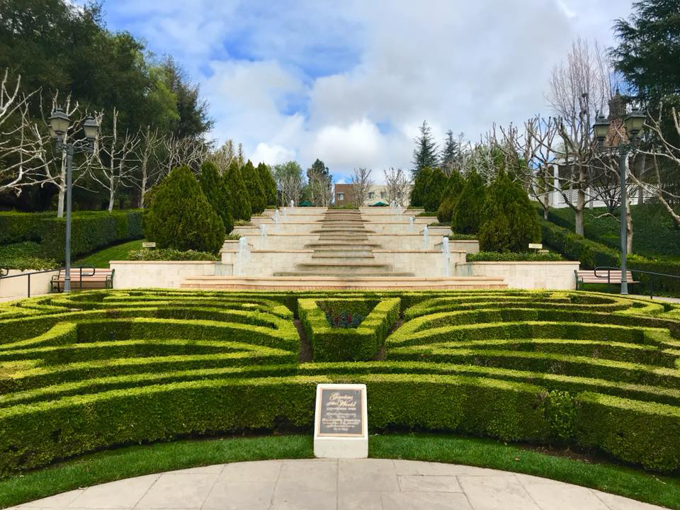 Hedge Maze at the Gardens of the World Thousand Oaks, CA