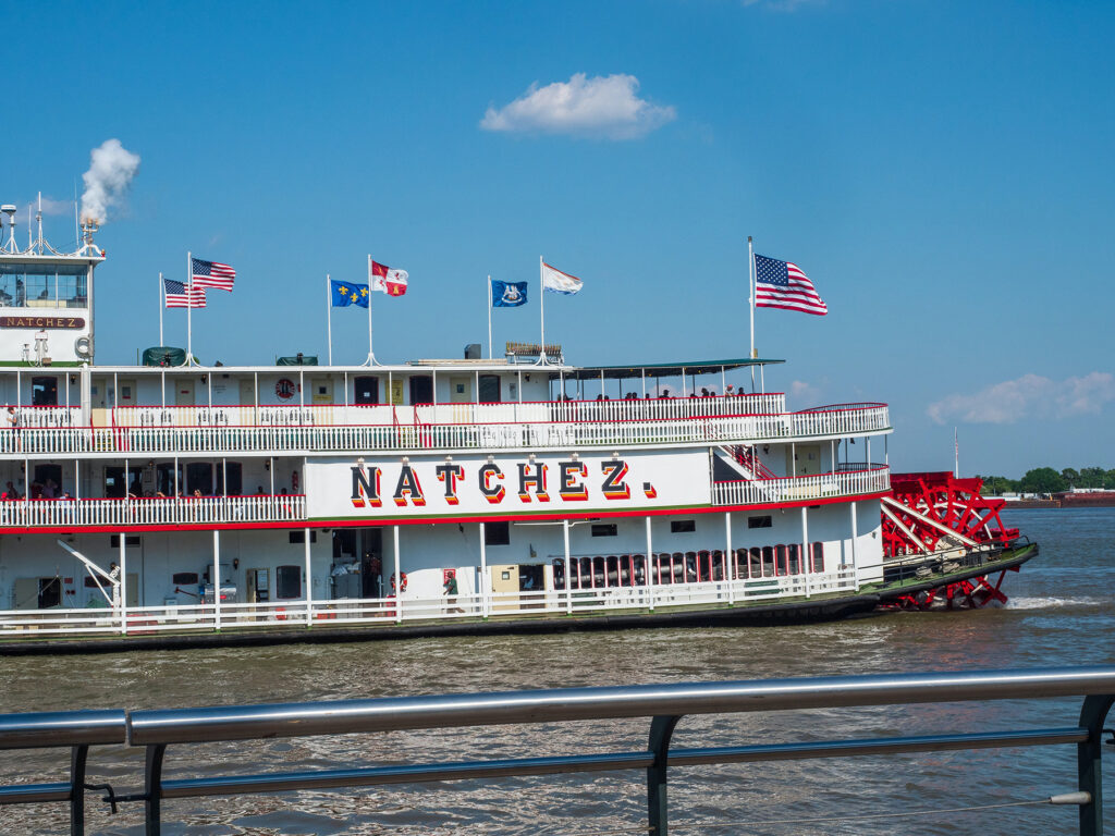 Enjoy Jazz & Dinner on the Natchez Steamboat Dinner Cruise